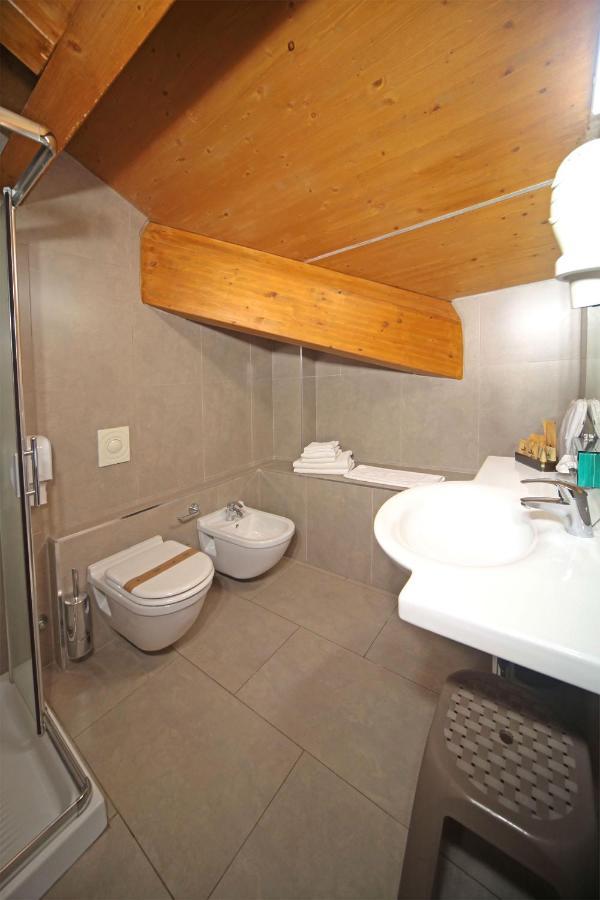 Hotel Smeraldo Sirmione Luaran gambar