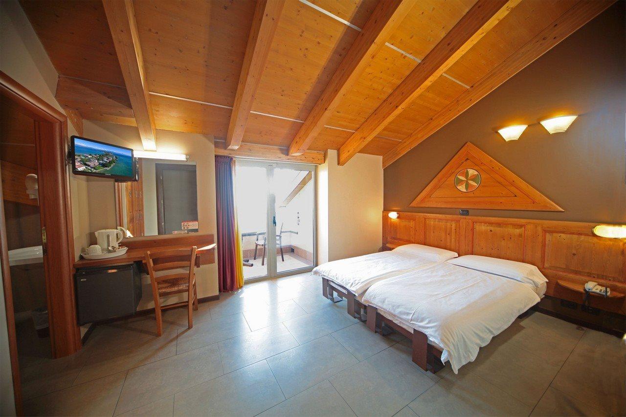 Hotel Smeraldo Sirmione Luaran gambar