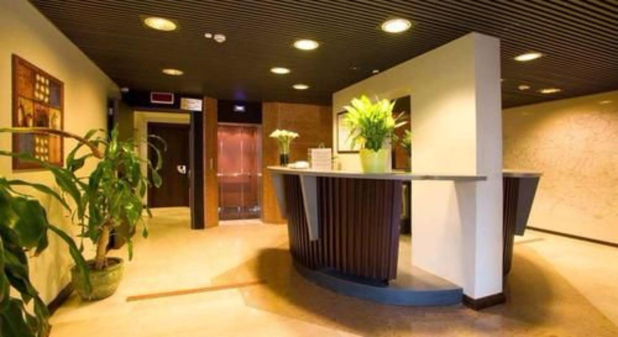 Hotel Smeraldo Sirmione Luaran gambar